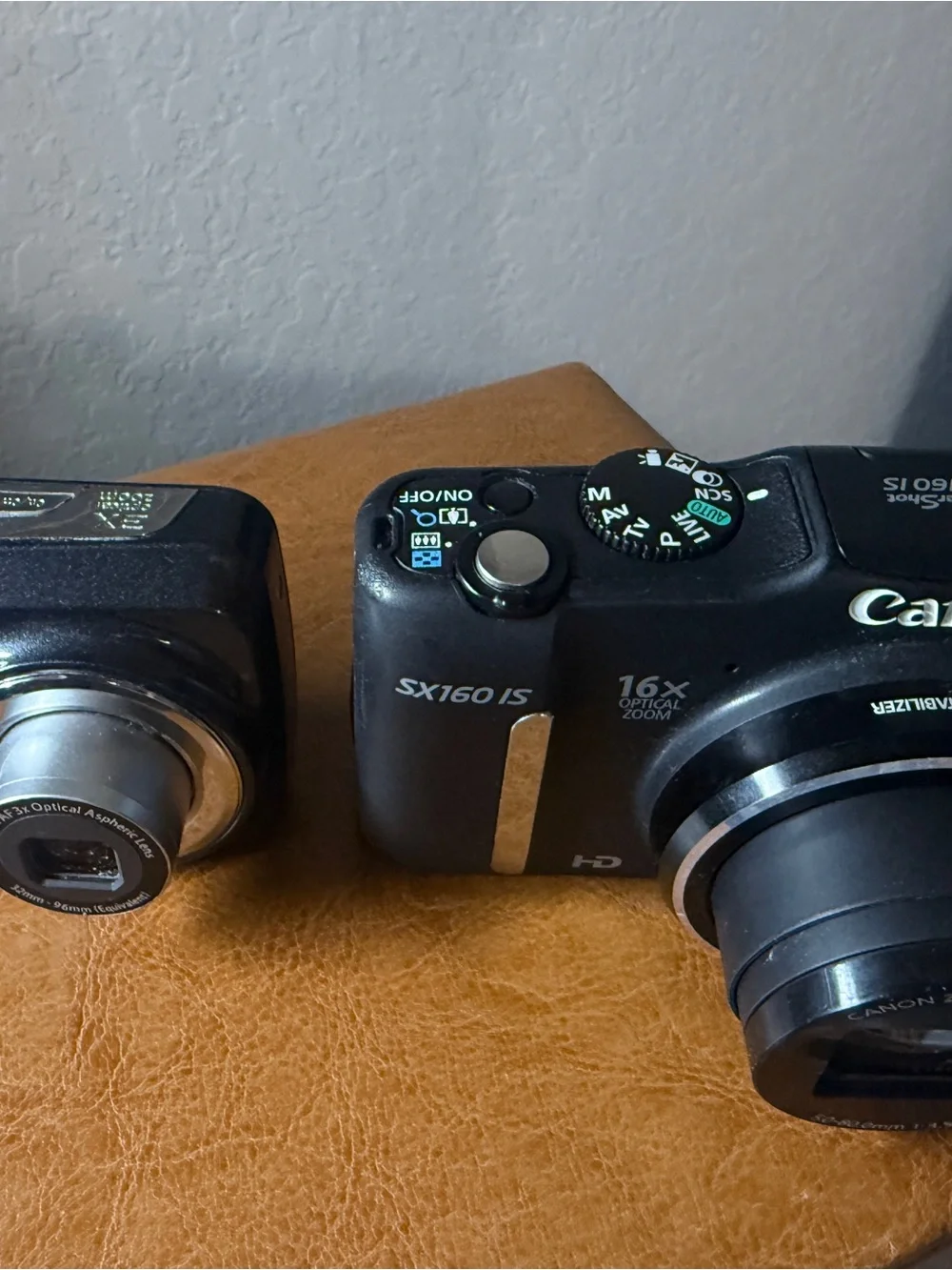Canon Black SX160 IS 16x Optical Zoom Compact Camera